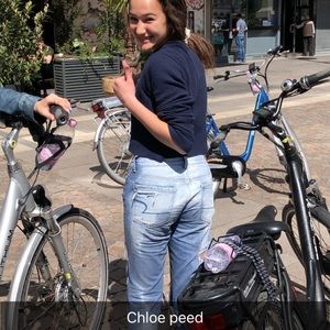 Meet your Posher, Chloe